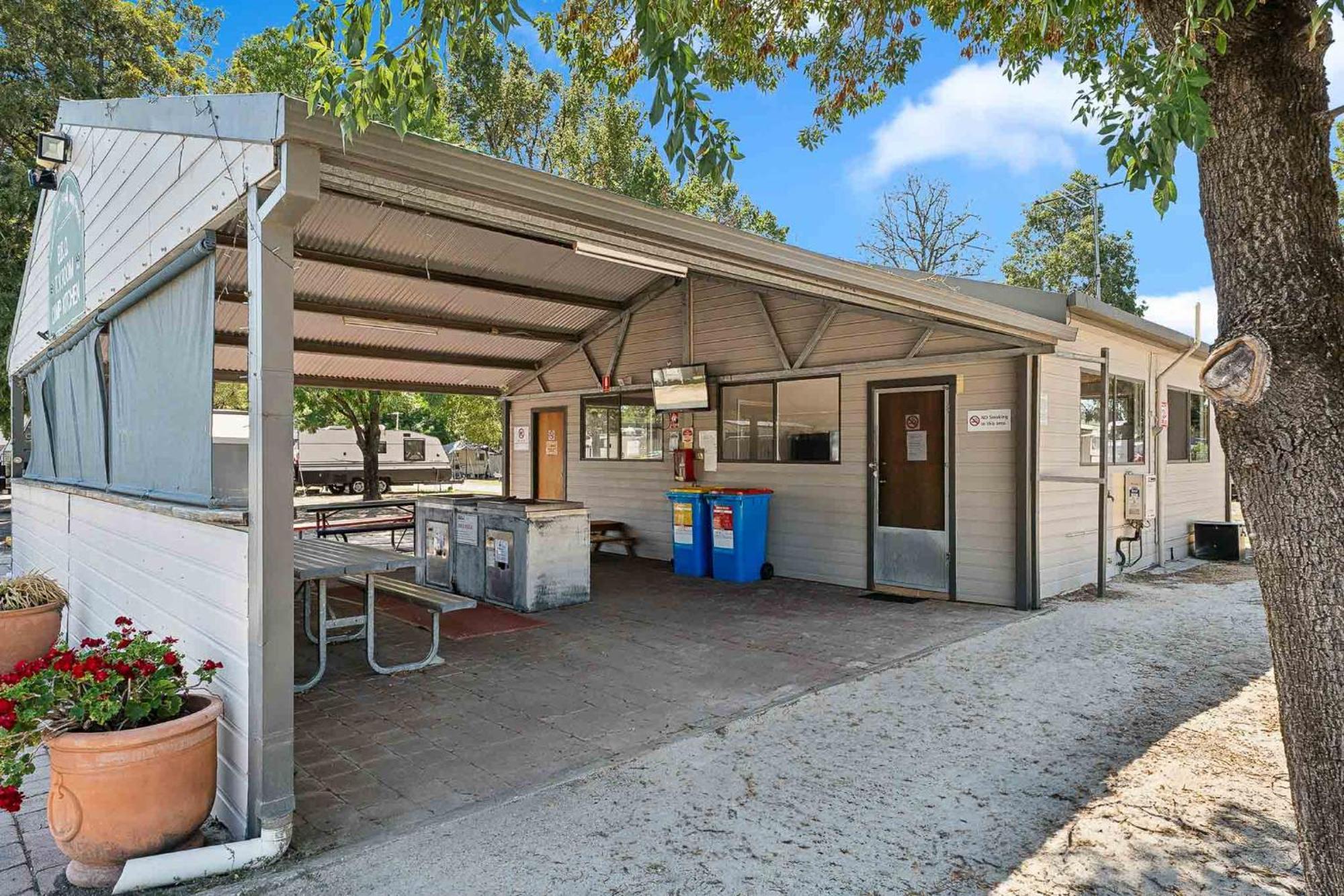 Borderland Wodonga Holiday Park Exterior foto